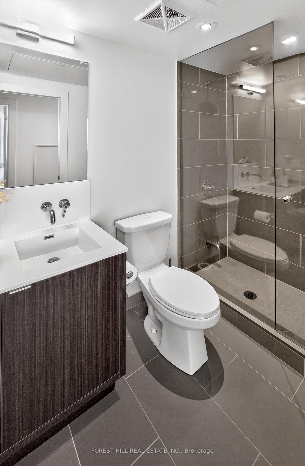 Photo 38 of Unit 5410, 100 Harbour Street, Toronto, Waterfront Communities — HOMEH