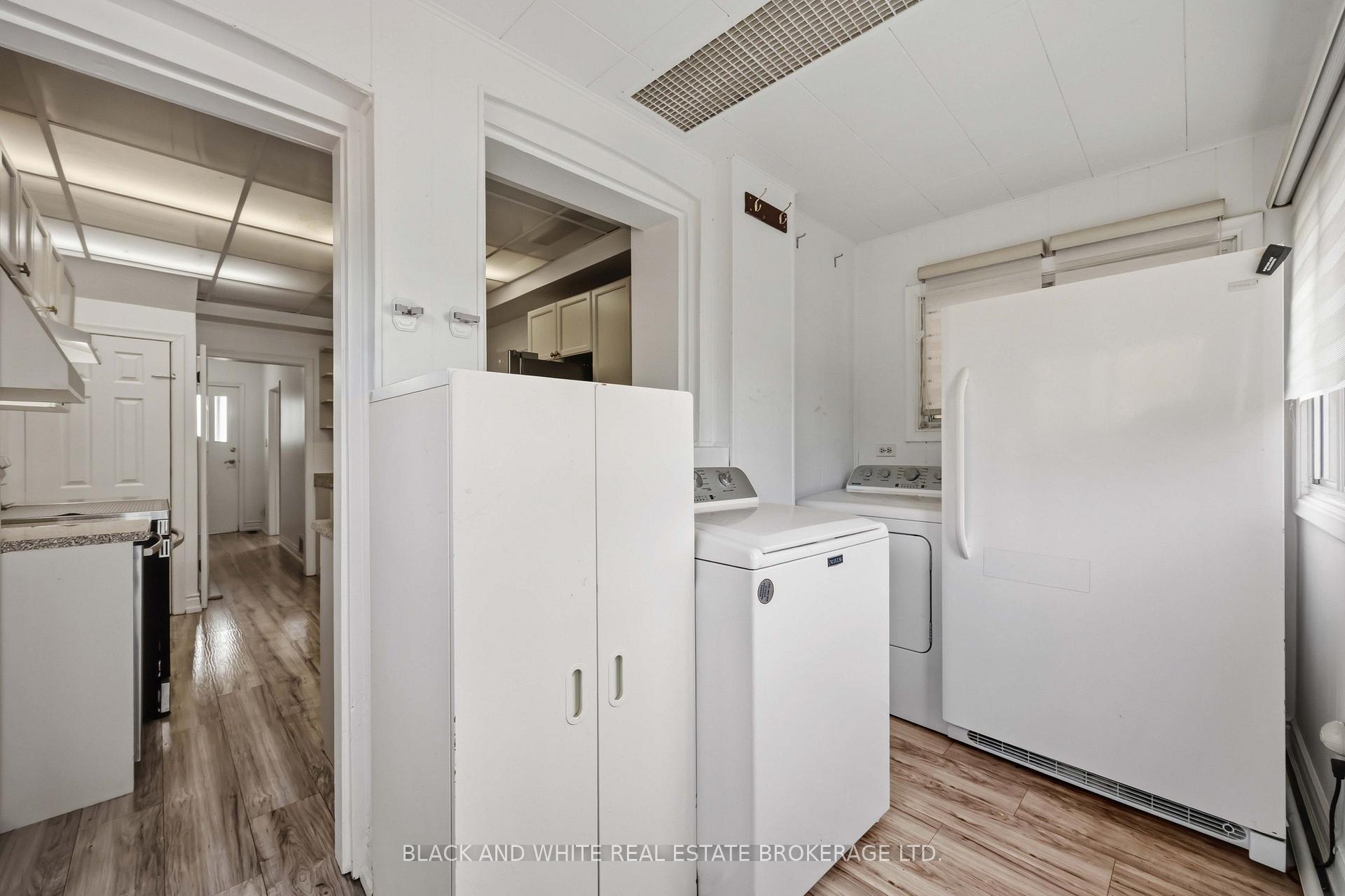 Photo 17 of 4 Greendale Avenue, Toronto, Rockcliffe-Smythe — HOMEH