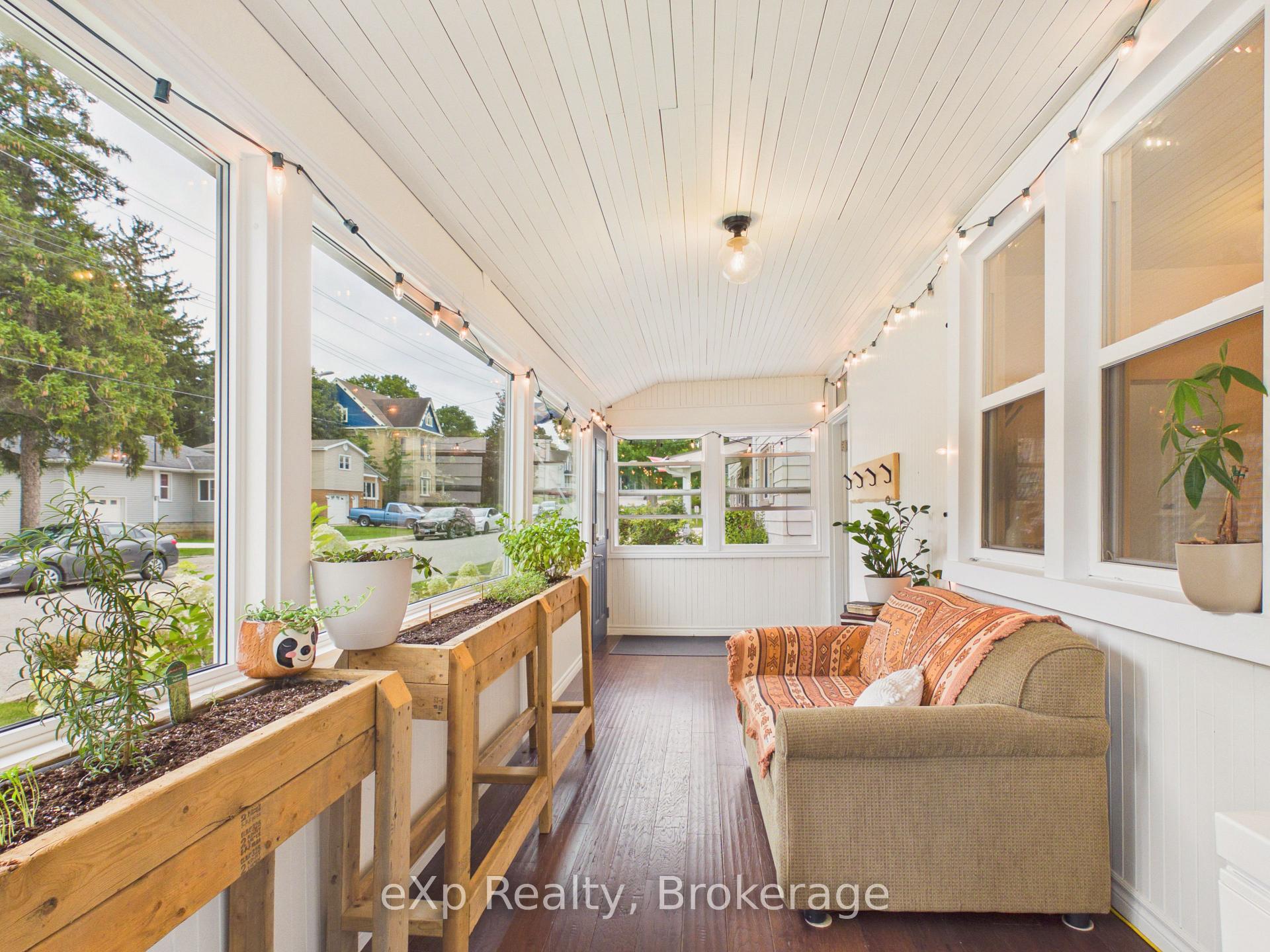 Photo 6 of 109 Colborne Street S, Brockton — HOMEH