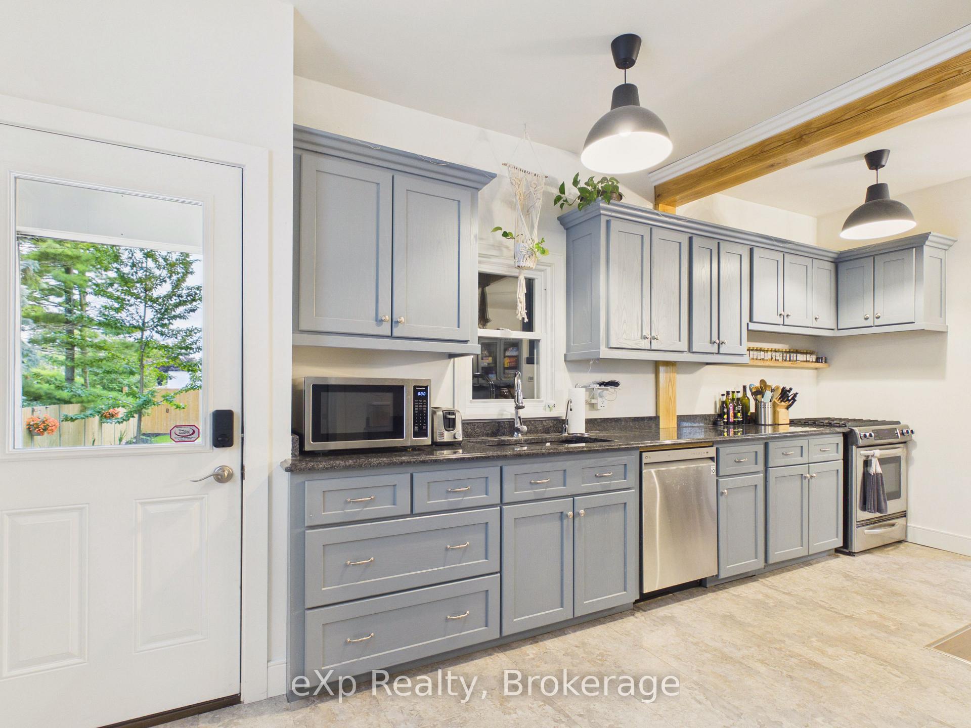 Photo 16 of 109 Colborne Street S, Brockton — HOMEH