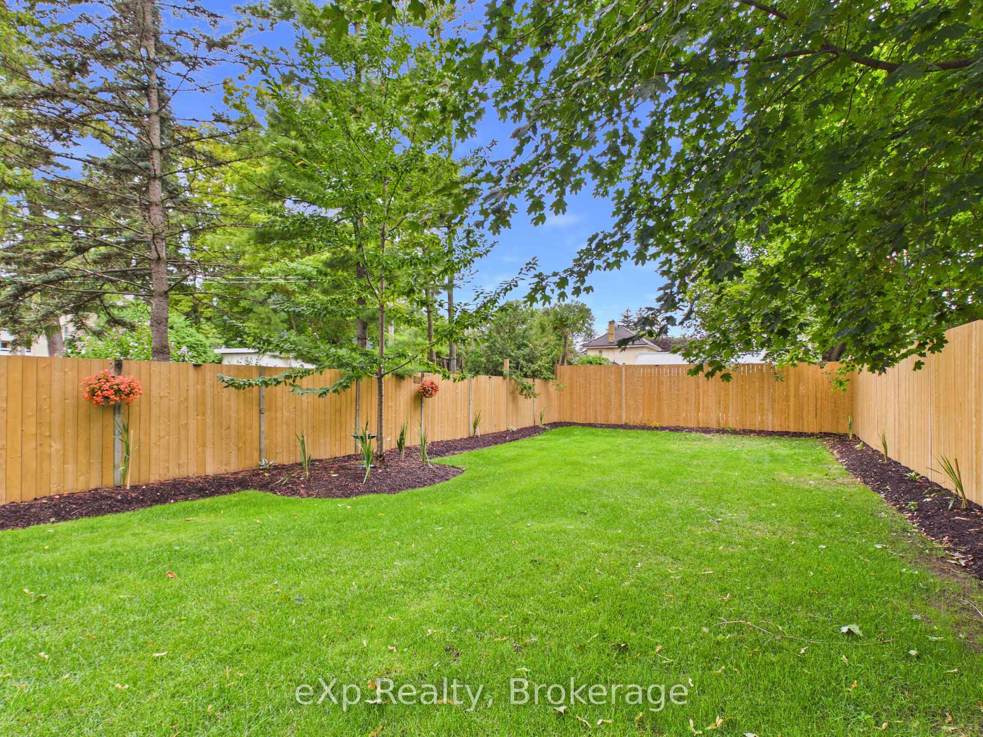 Photo 29 of 109 Colborne Street S, Brockton — HOMEH