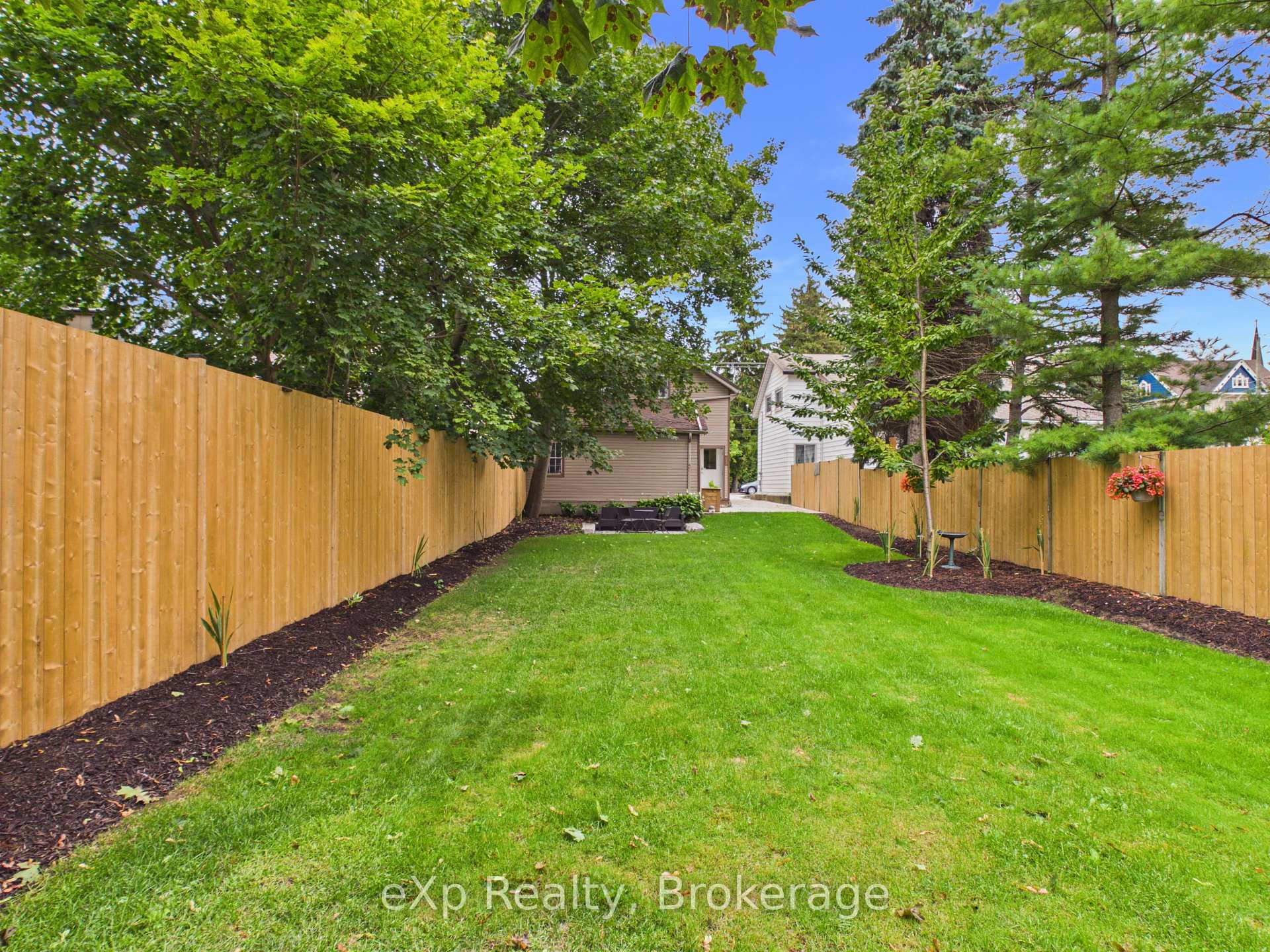 Photo 31 of 109 Colborne Street S, Brockton — HOMEH