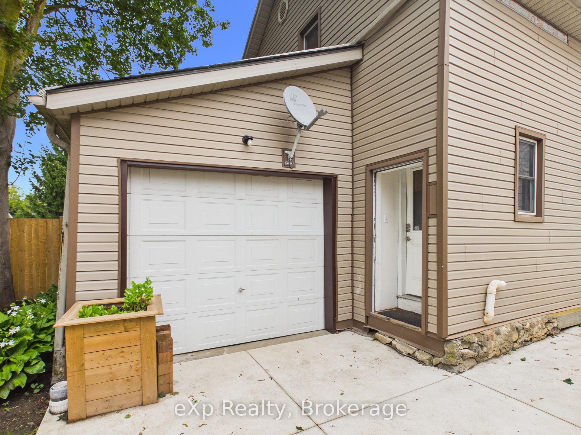 Photo 33 of 109 Colborne Street S, Brockton — HOMEH