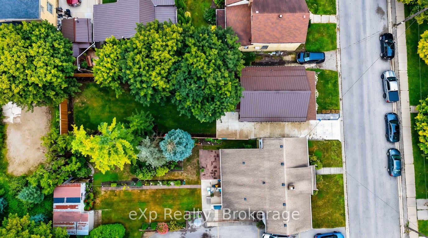 Photo 36 of 109 Colborne Street S, Brockton — HOMEH