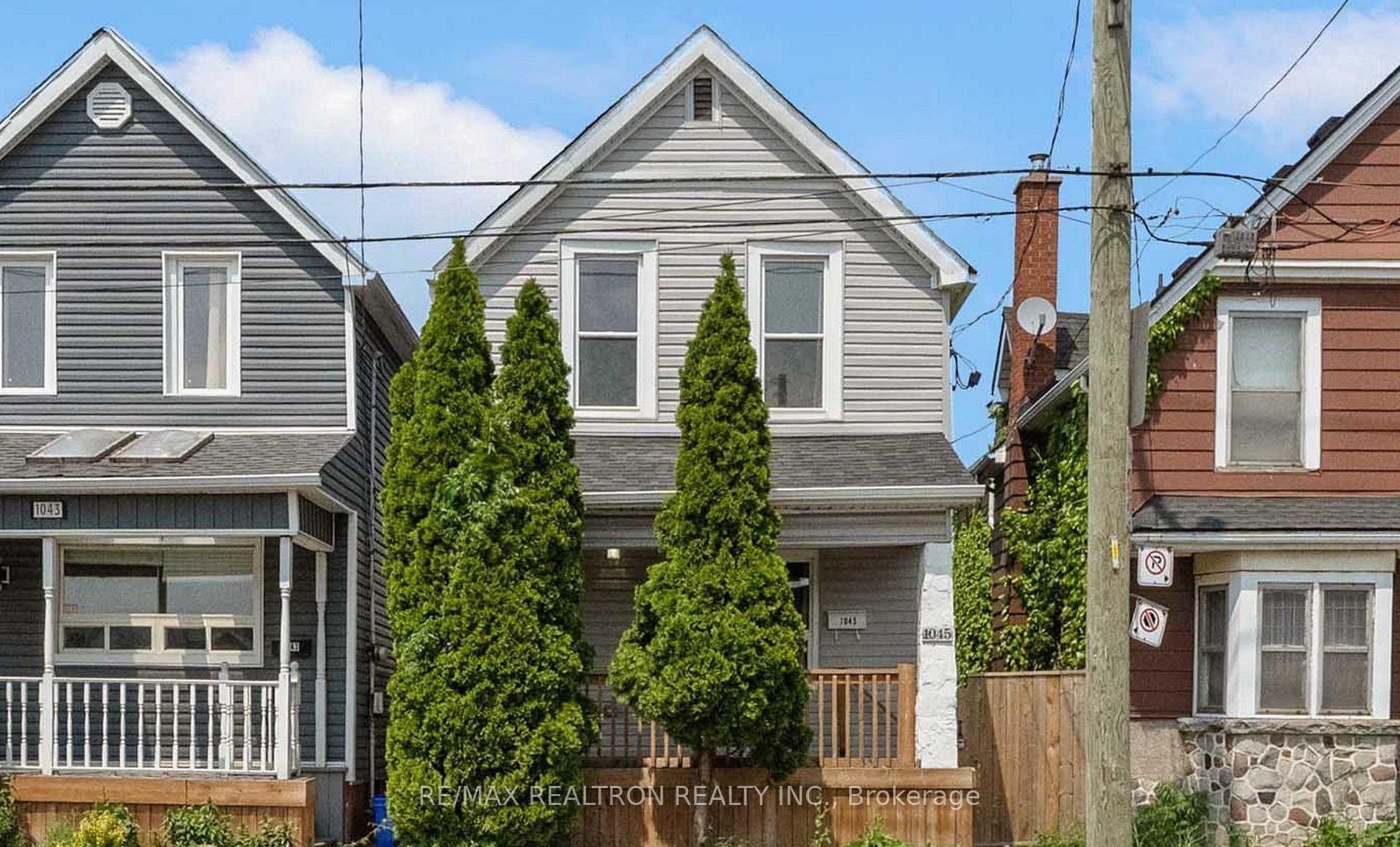Photo 2 of Unit 1, 1045 Cannon Street E, Hamilton, Crown Point — HOMEH
