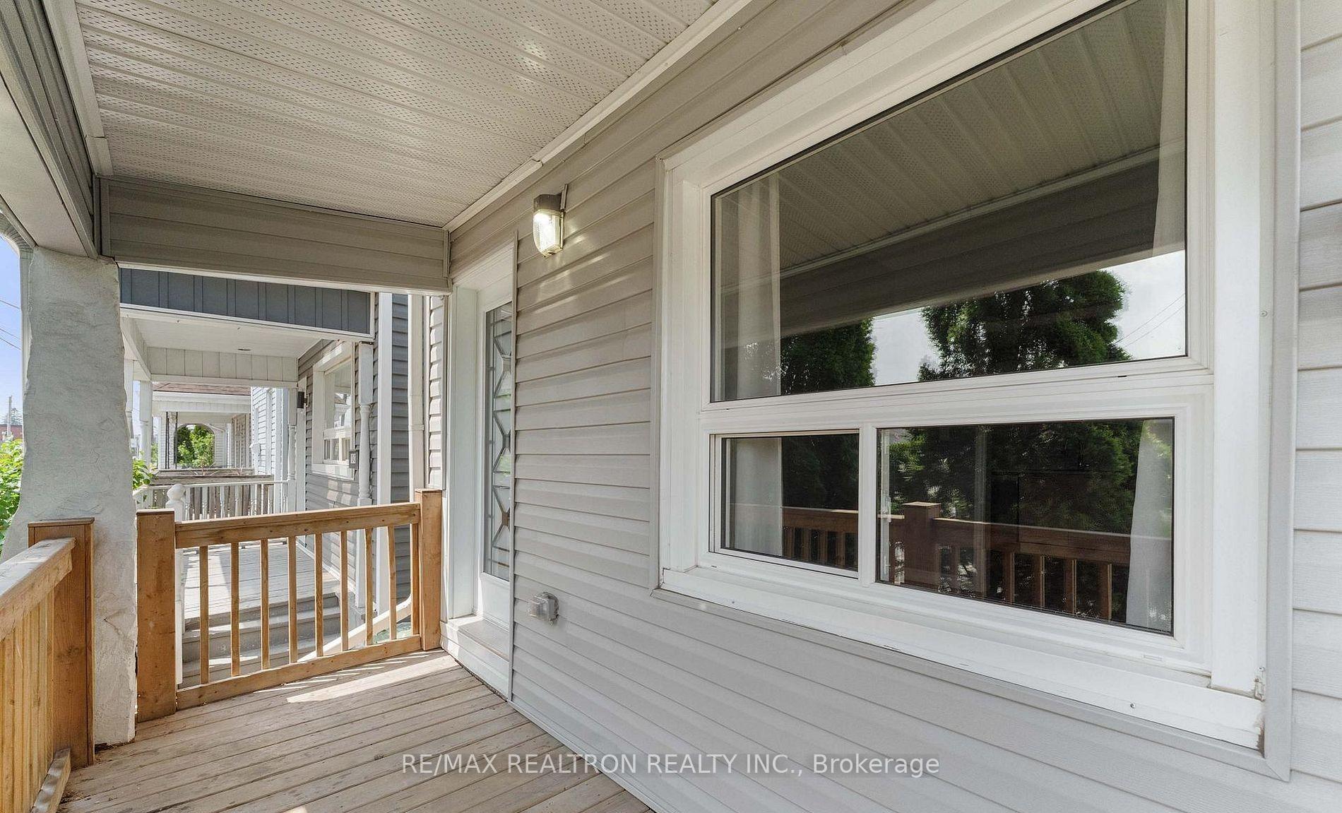 Photo 3 of Unit 1, 1045 Cannon Street E, Hamilton, Crown Point — HOMEH