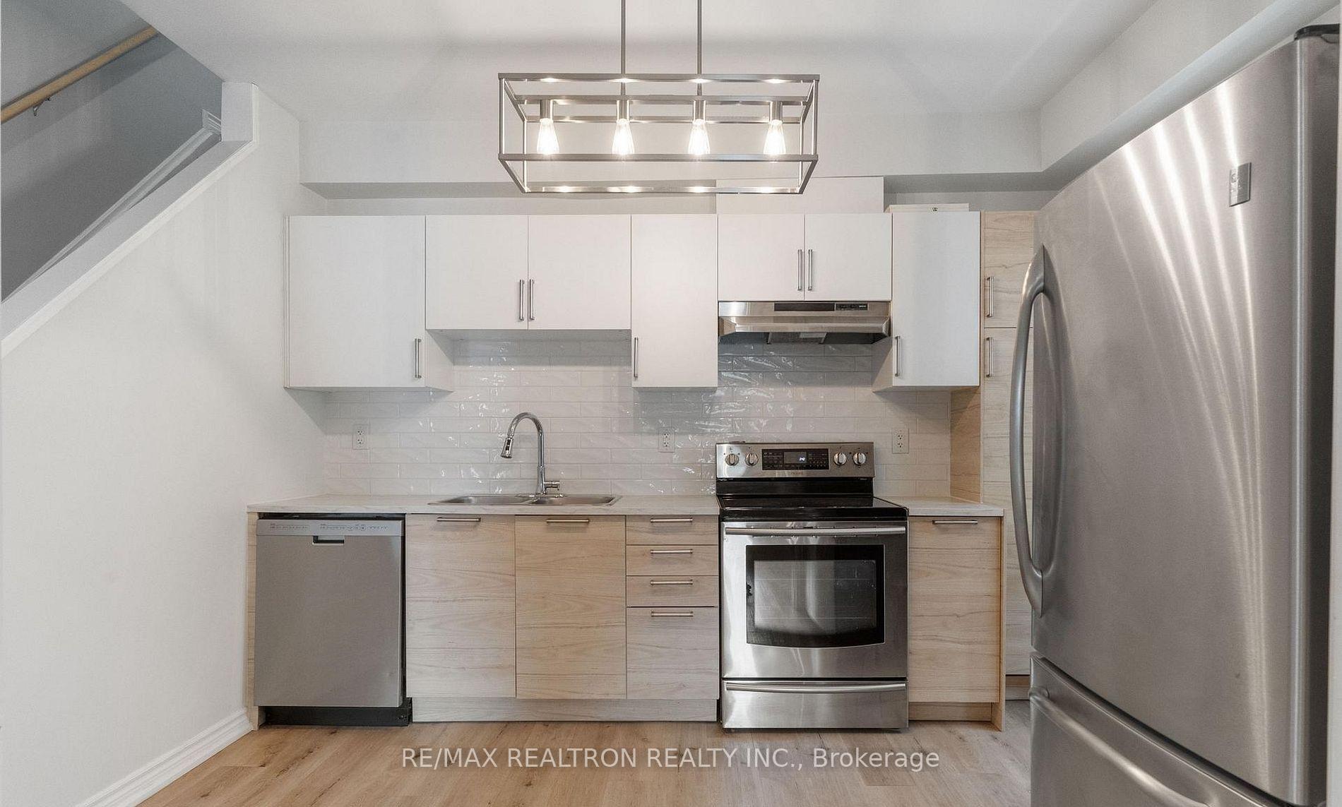Photo 8 of Unit 1, 1045 Cannon Street E, Hamilton, Crown Point — HOMEH