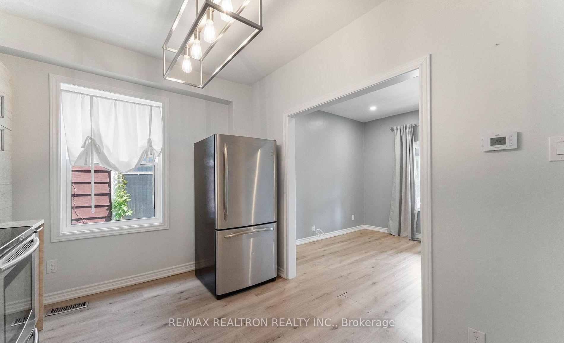 Photo 9 of Unit 1, 1045 Cannon Street E, Hamilton, Crown Point — HOMEH
