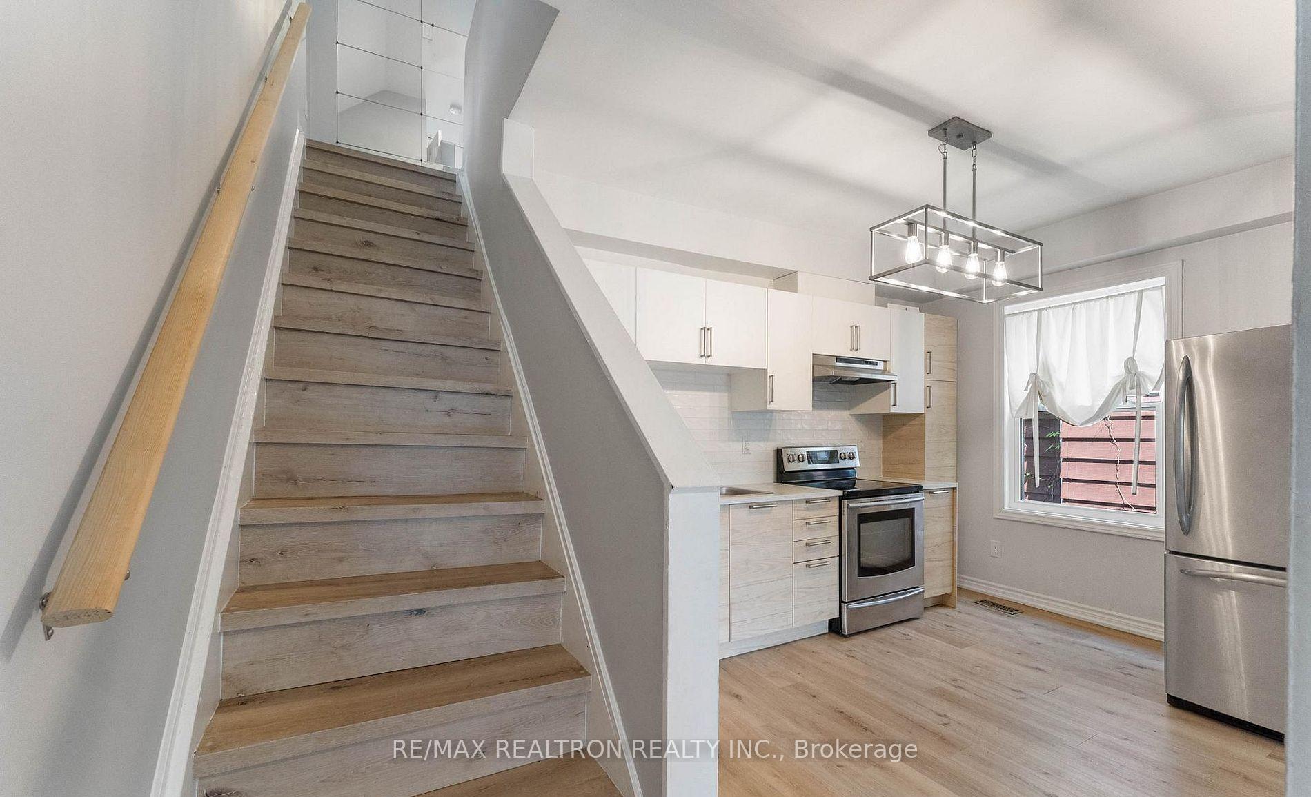 Photo 12 of Unit 1, 1045 Cannon Street E, Hamilton, Crown Point — HOMEH