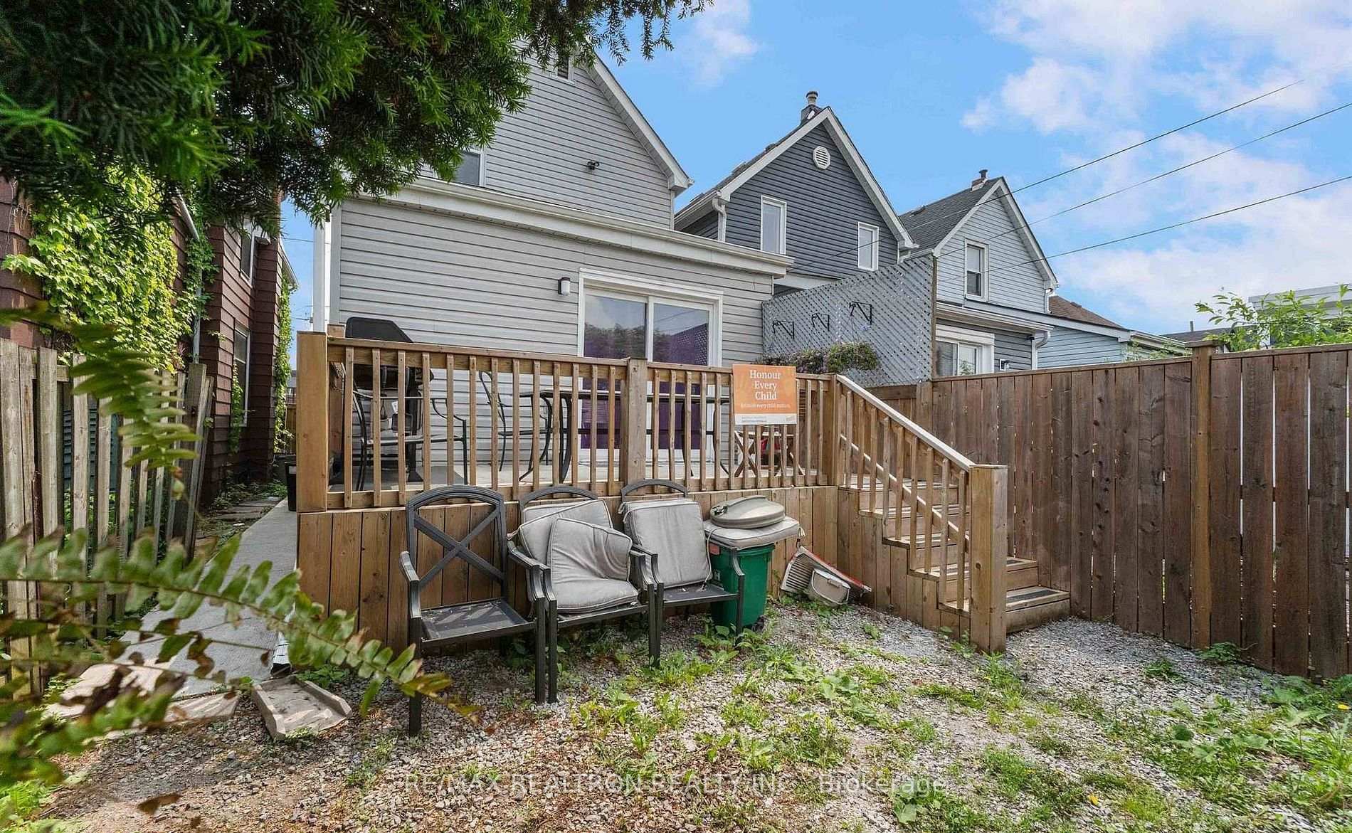 Photo 19 of Unit 1, 1045 Cannon Street E, Hamilton, Crown Point — HOMEH