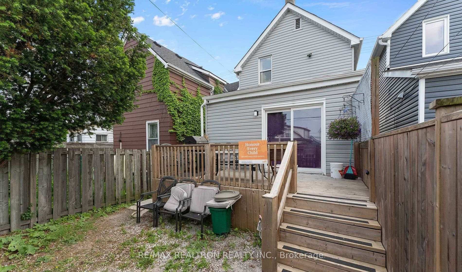 Photo 20 of Unit 1, 1045 Cannon Street E, Hamilton, Crown Point — HOMEH
