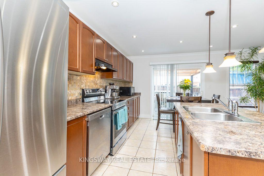Photo 17 of 83 Kidd Crescent, New Tecumseth, Alliston — HOMEH