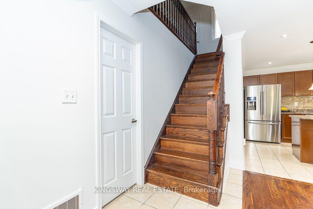Photo 20 of 83 Kidd Crescent, New Tecumseth, Alliston — HOMEH