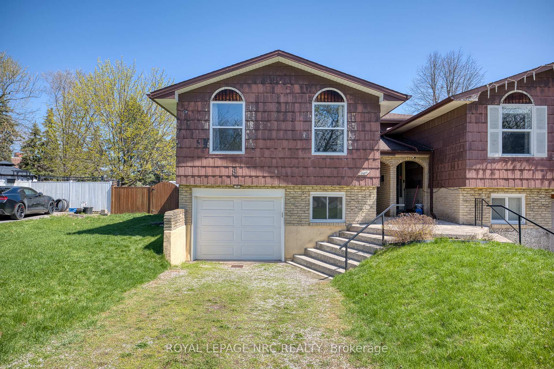 Photo 1 of 8 Kerwin Gate, St. Catharines, Lakeport — HOMEH