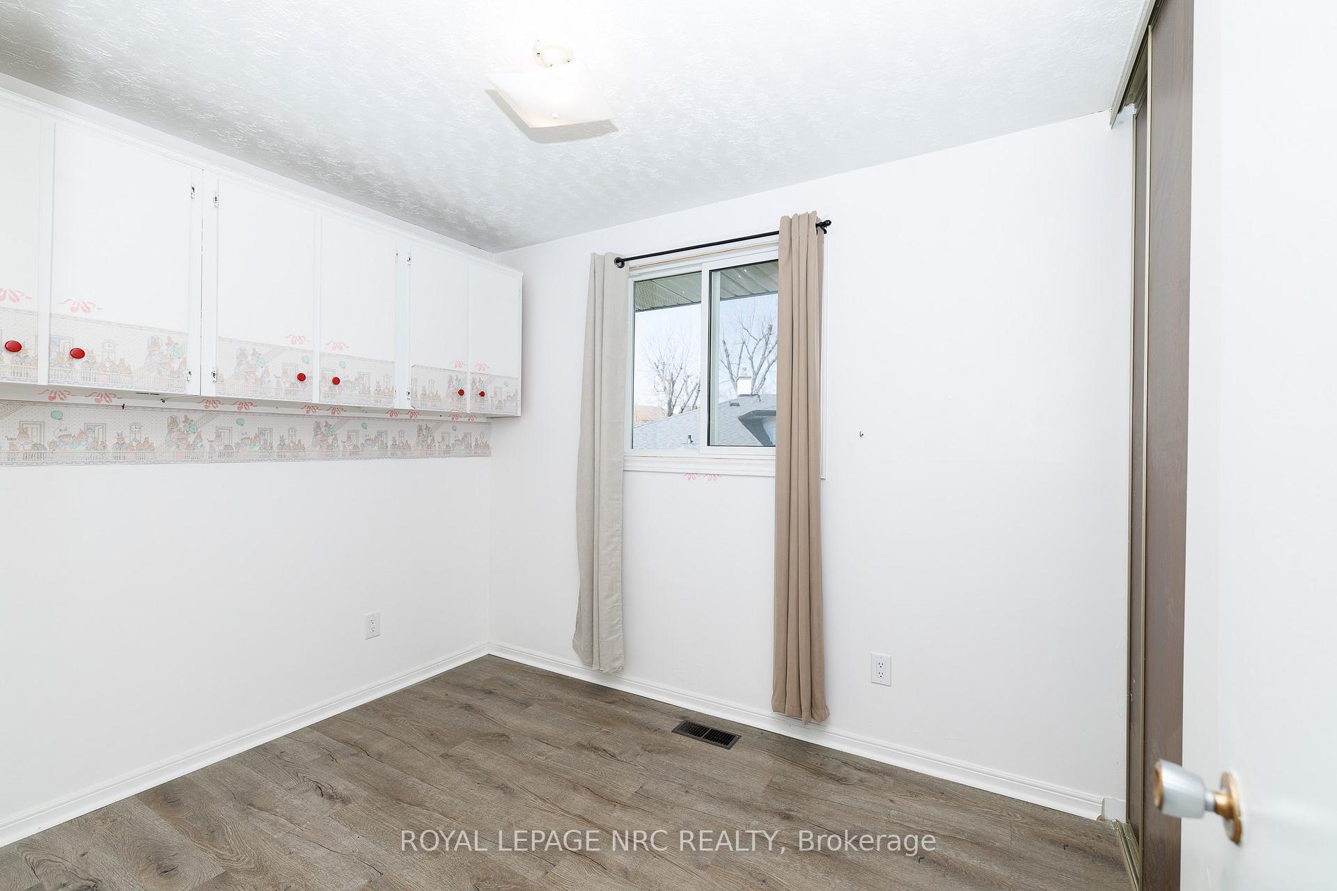 Photo 12 of 8 Kerwin Gate, St. Catharines, Lakeport — HOMEH