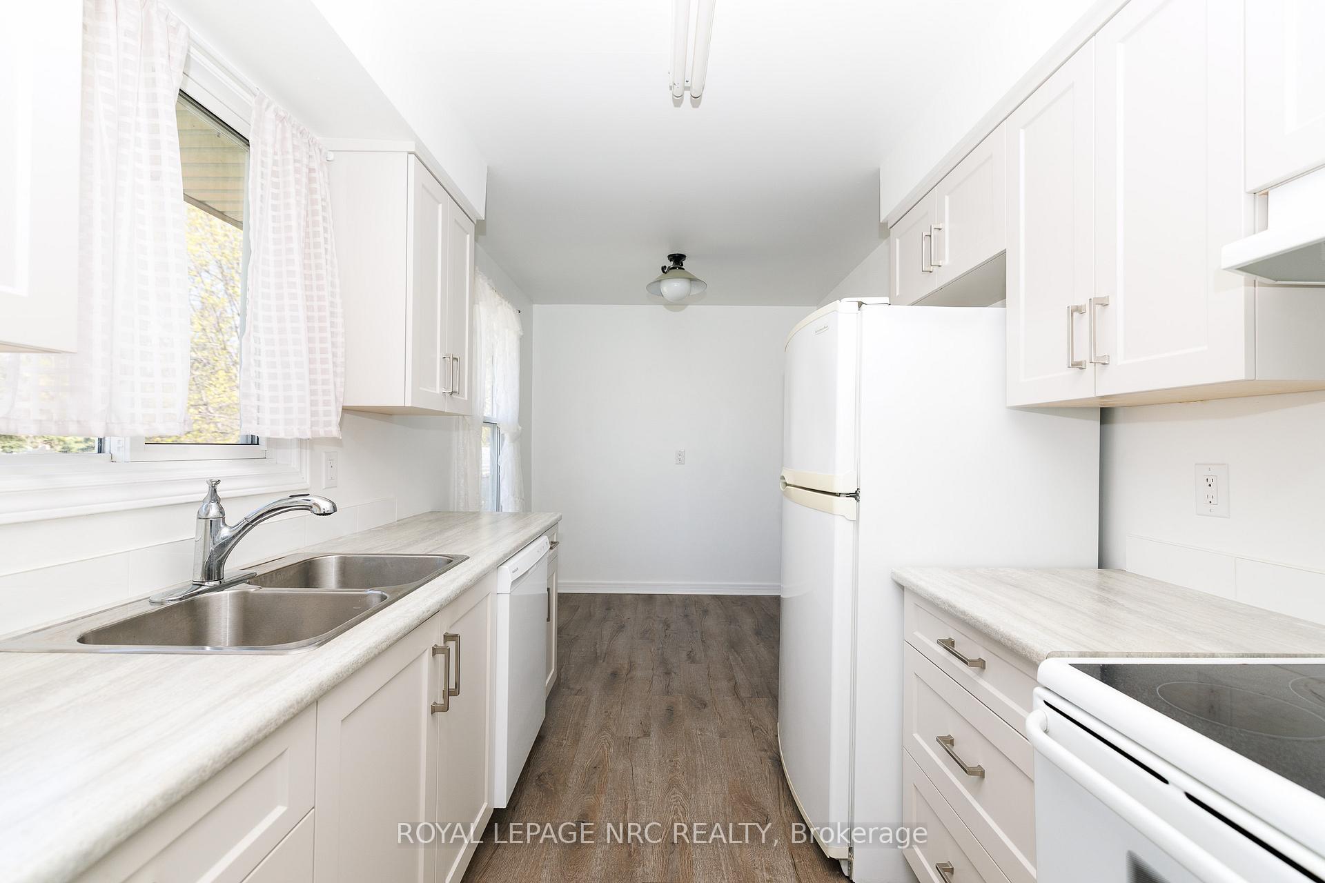 Photo 19 of 8 Kerwin Gate, St. Catharines, Lakeport — HOMEH