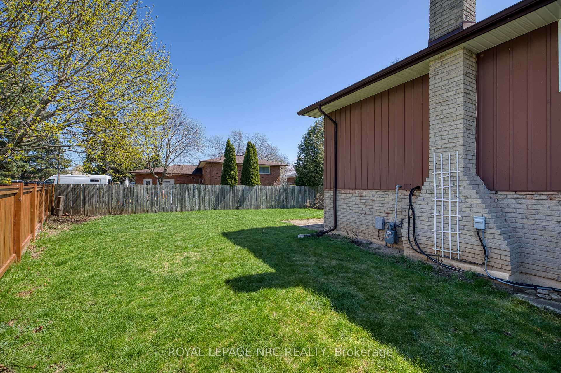 Photo 33 of 8 Kerwin Gate, St. Catharines, Lakeport — HOMEH