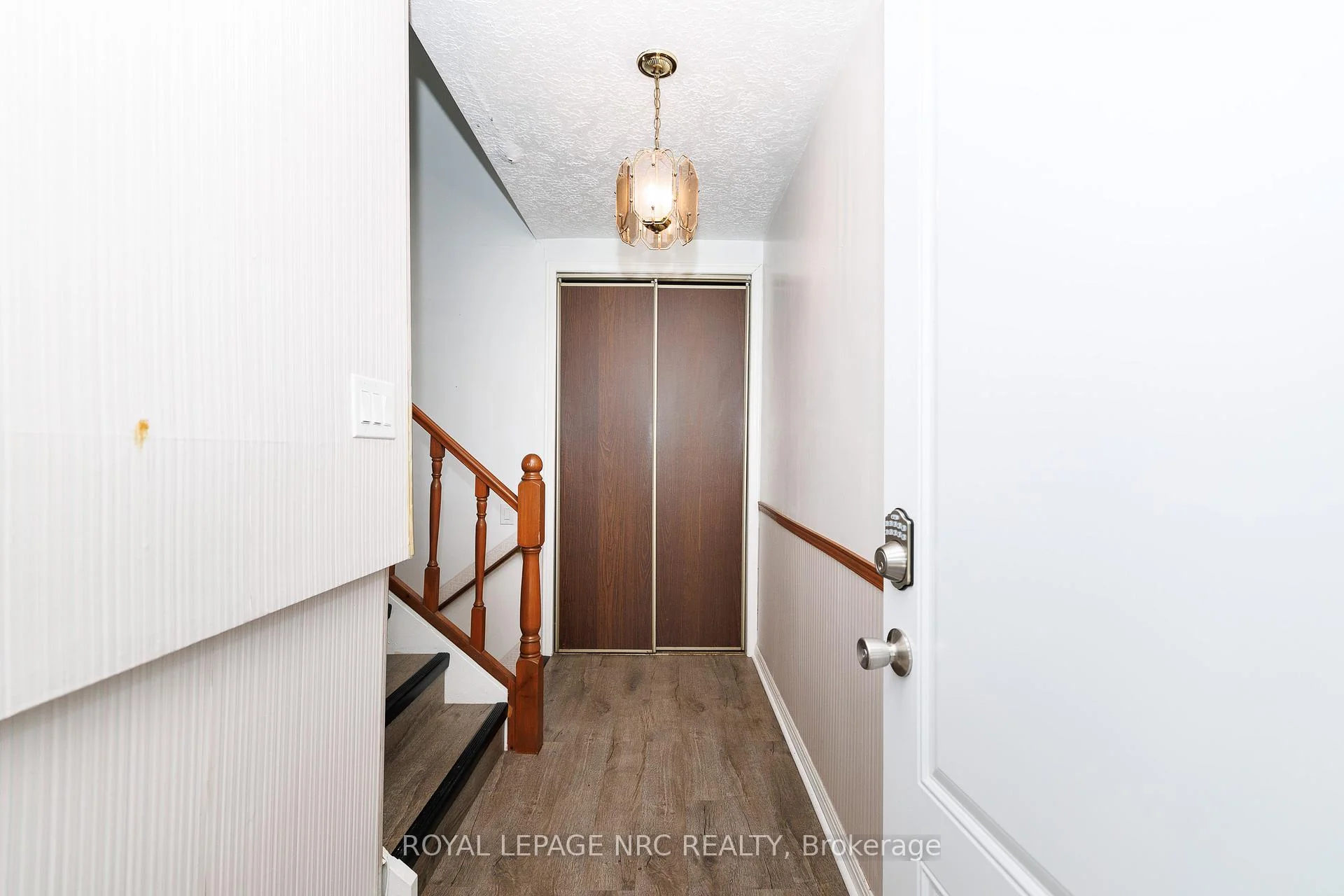 Photo 35 of 8 Kerwin Gate, St. Catharines, Lakeport — HOMEH