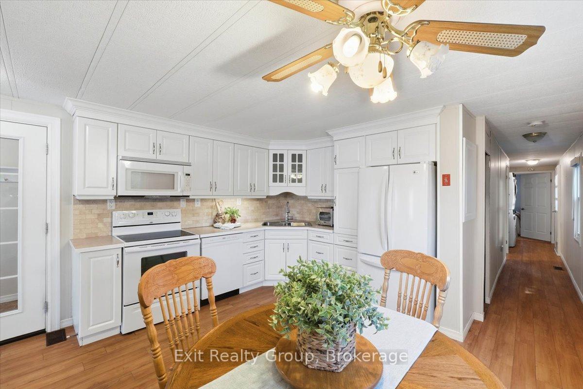 Photo 4 of 7 Dove Lane, Quinte West, Sidney Ward — HOMEH