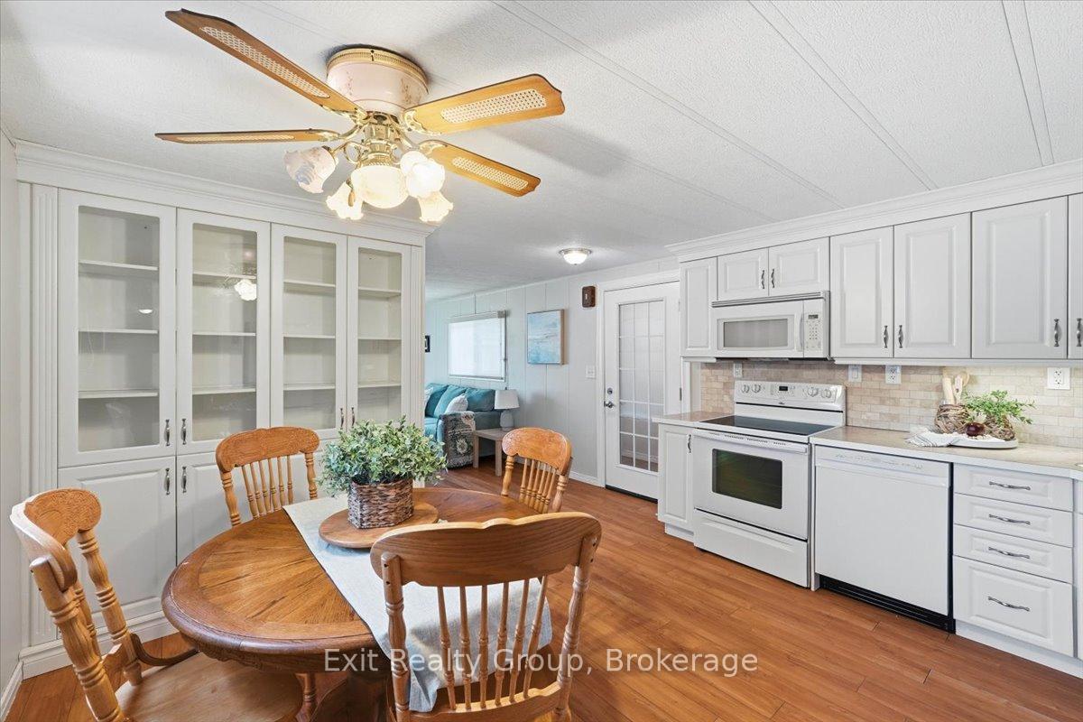 Photo 5 of 7 Dove Lane, Quinte West, Sidney Ward — HOMEH