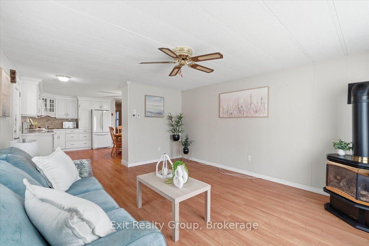 Photo 12 of 7 Dove Lane, Quinte West, Sidney Ward — HOMEH