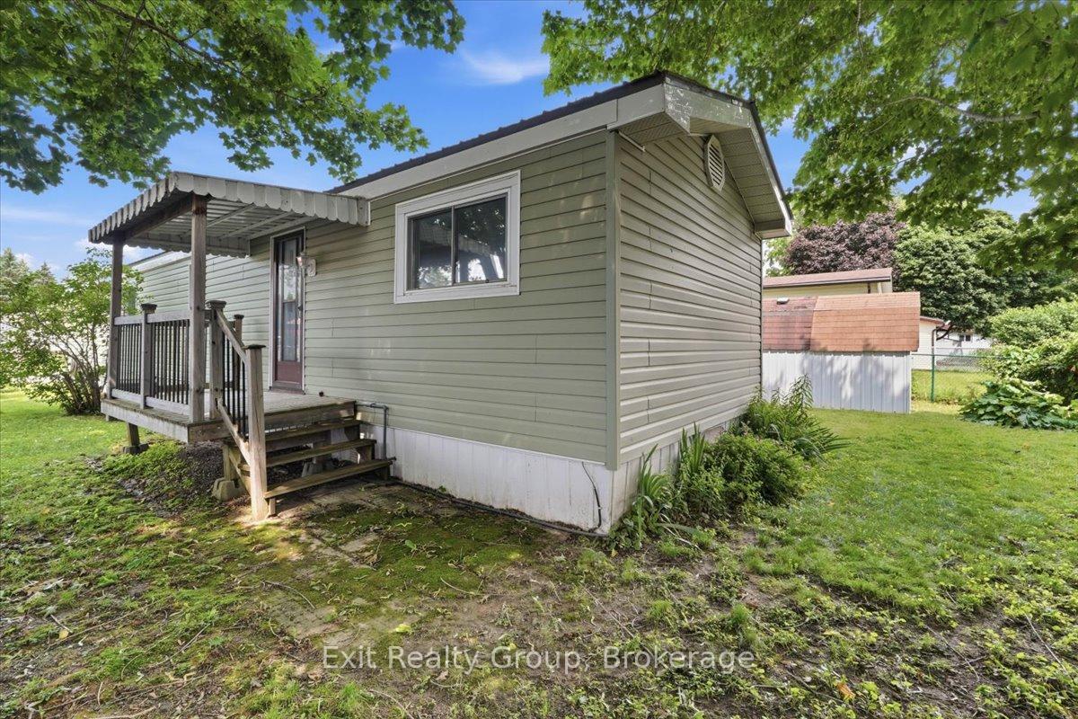 Photo 28 of 7 Dove Lane, Quinte West, Sidney Ward — HOMEH