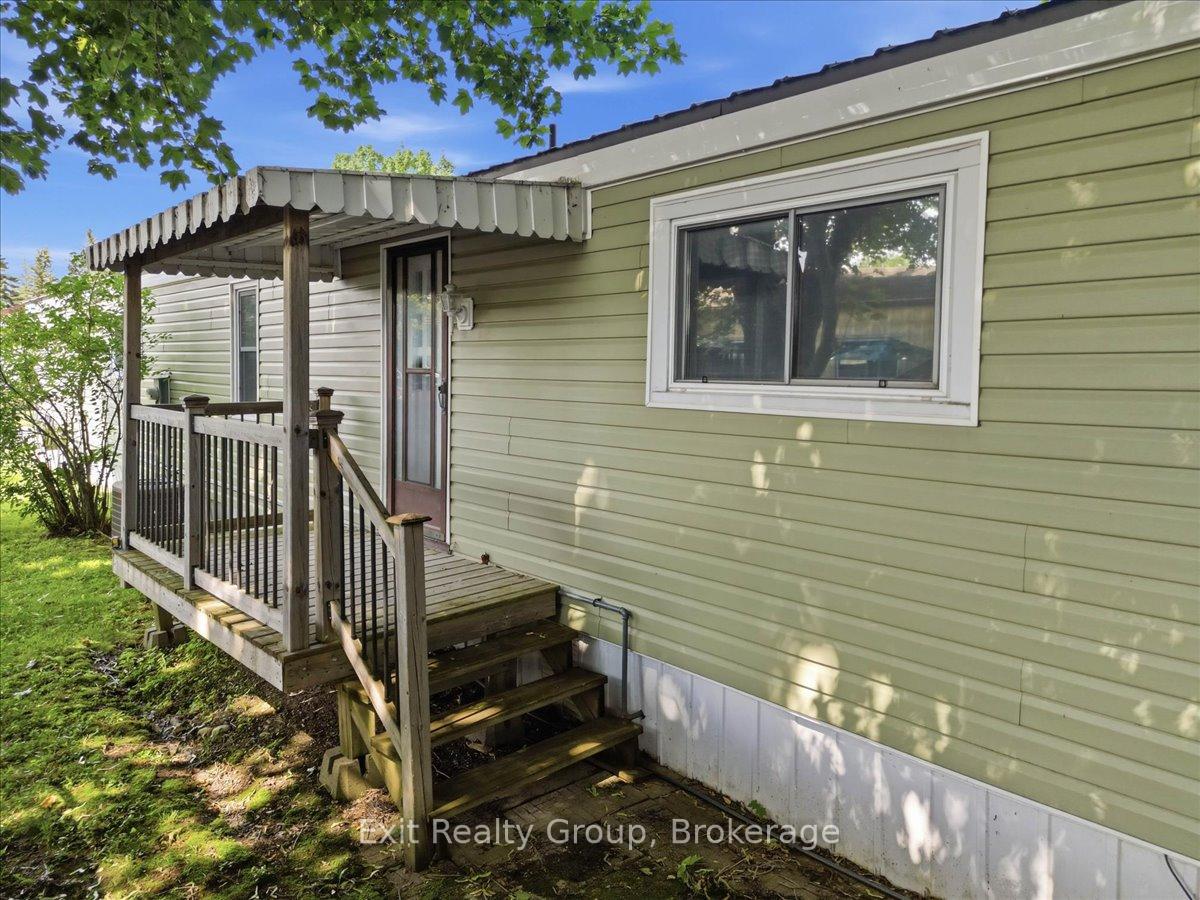 Photo 29 of 7 Dove Lane, Quinte West, Sidney Ward — HOMEH