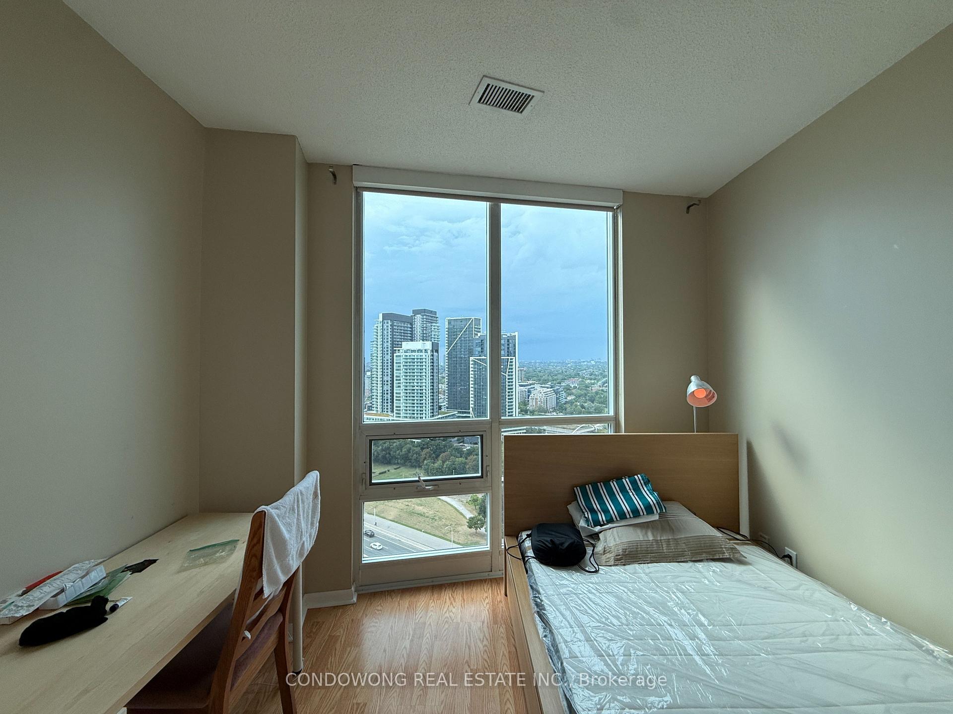 Photo 8 of Unit 2804, 231 Fort York Boulevard, Toronto, Niagara — HOMEH