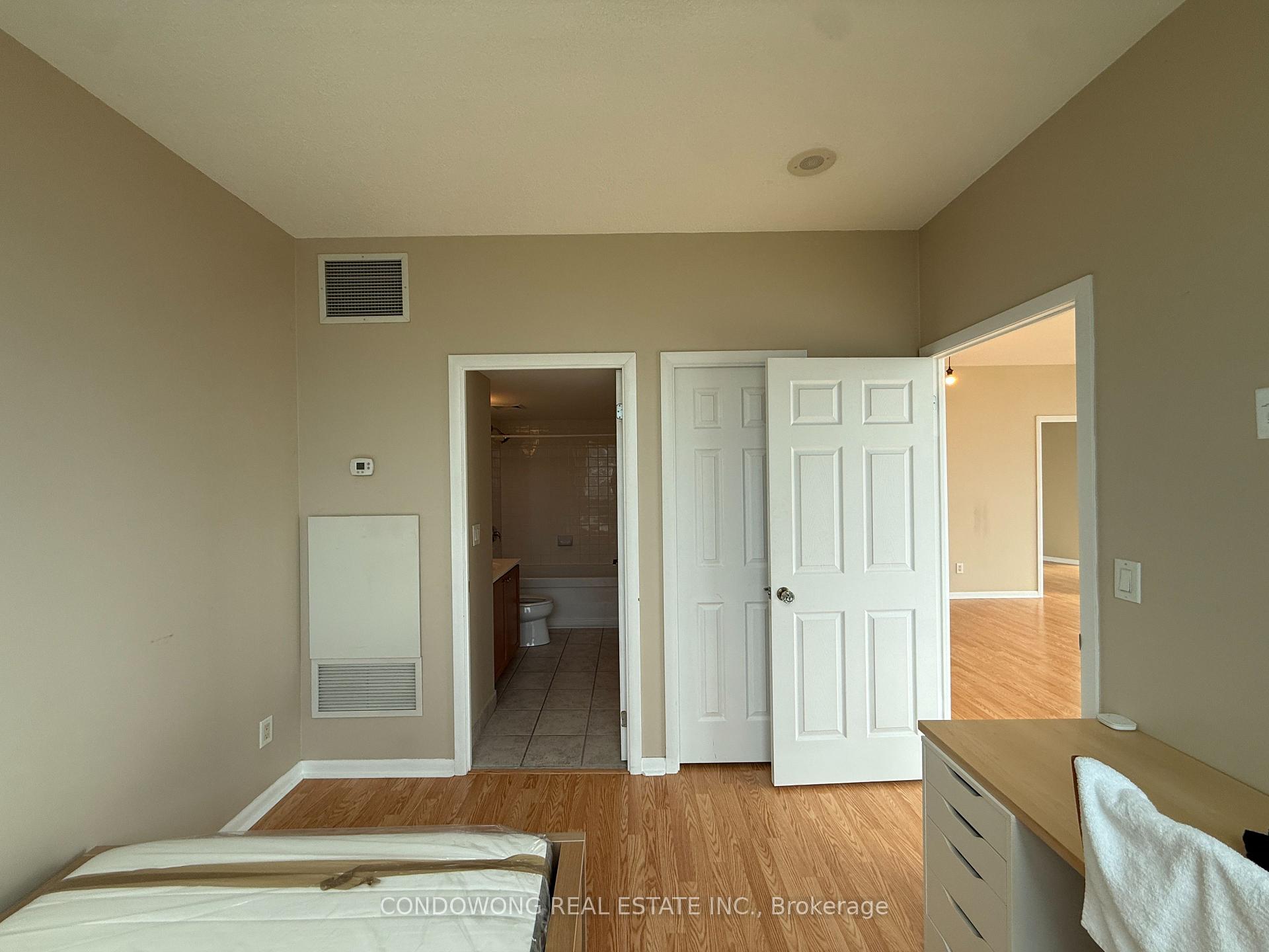 Photo 9 of Unit 2804, 231 Fort York Boulevard, Toronto, Niagara — HOMEH