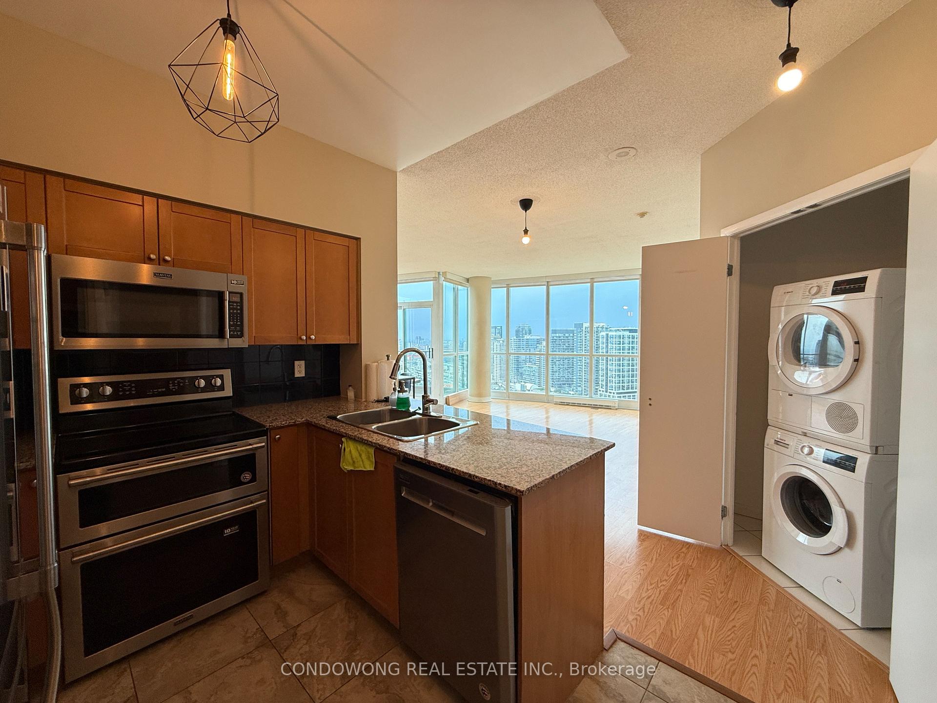 Photo 17 of Unit 2804, 231 Fort York Boulevard, Toronto, Niagara — HOMEH