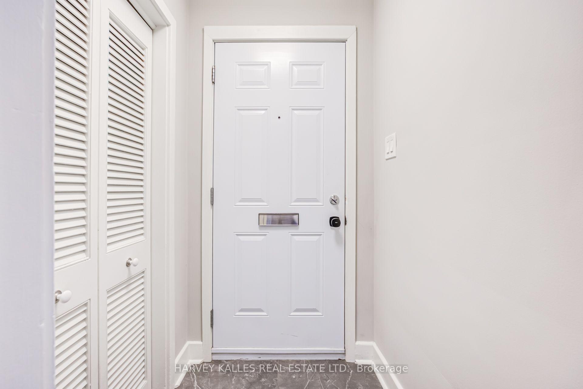 Photo 3 of 32 Oxton Avenue, Toronto, Yonge-St. Clair — HOMEH