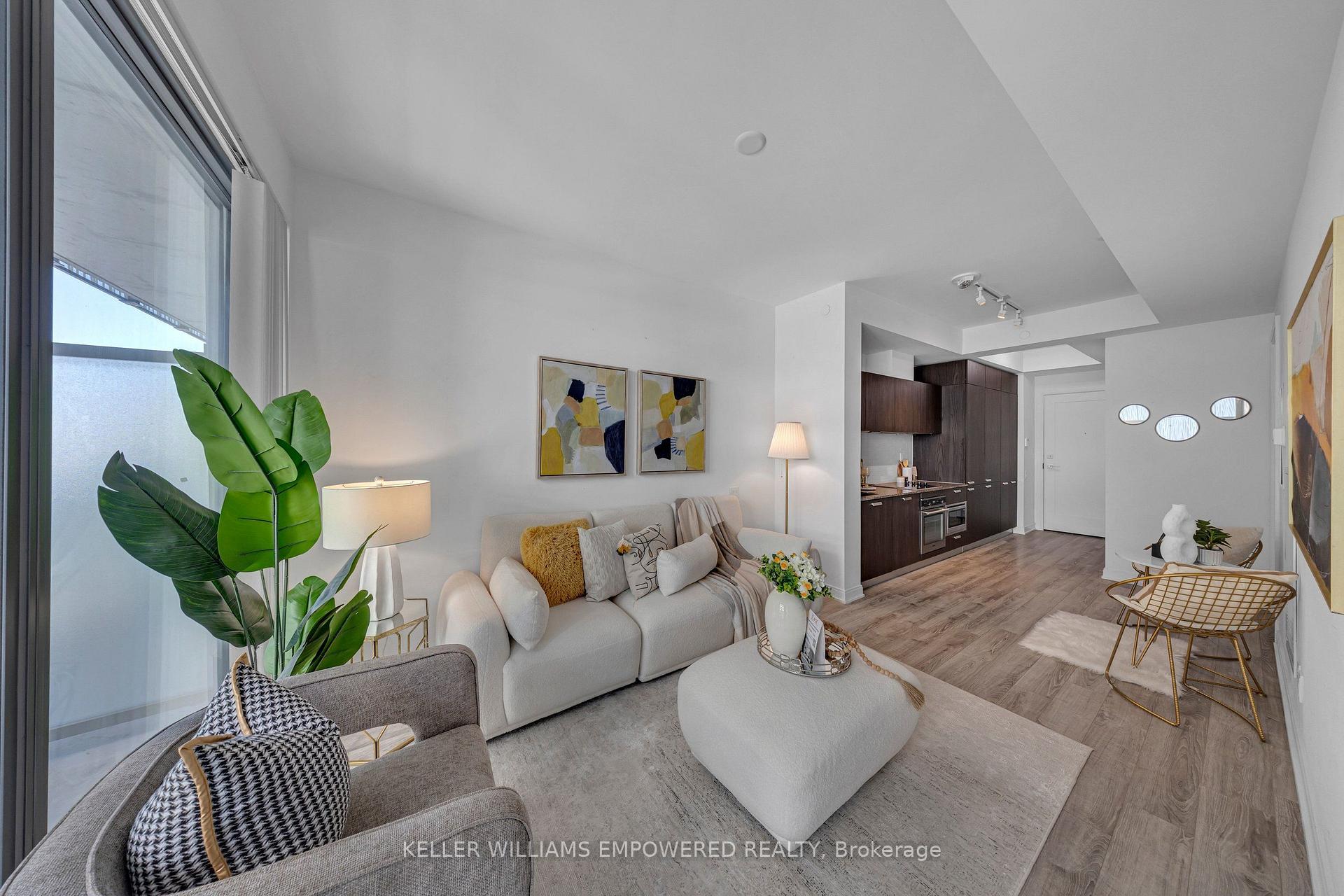 Front of Unit 3306, 50 Charles Street E