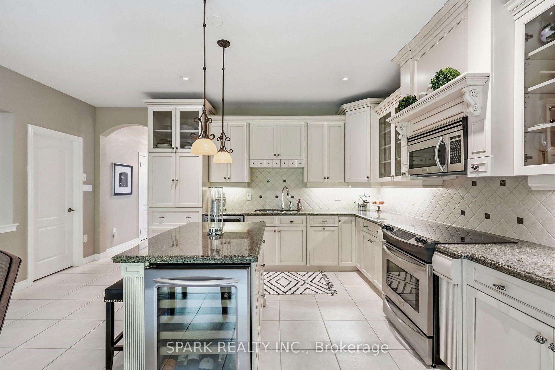 Photo 20 of 179 Tanners Drive S, Halton Hills, Acton — HOMEH