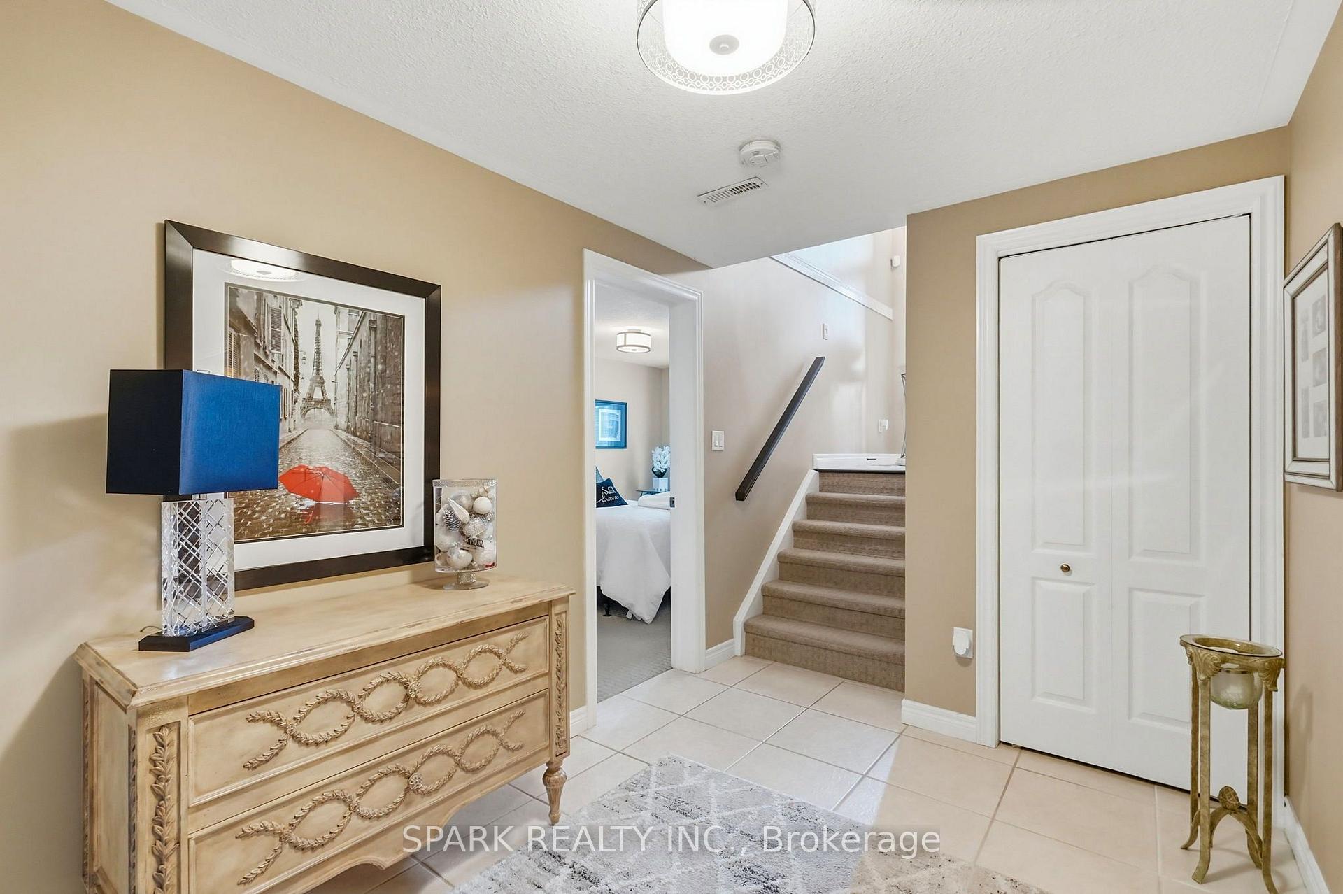 Photo 30 of 179 Tanners Drive S, Halton Hills, Acton — HOMEH