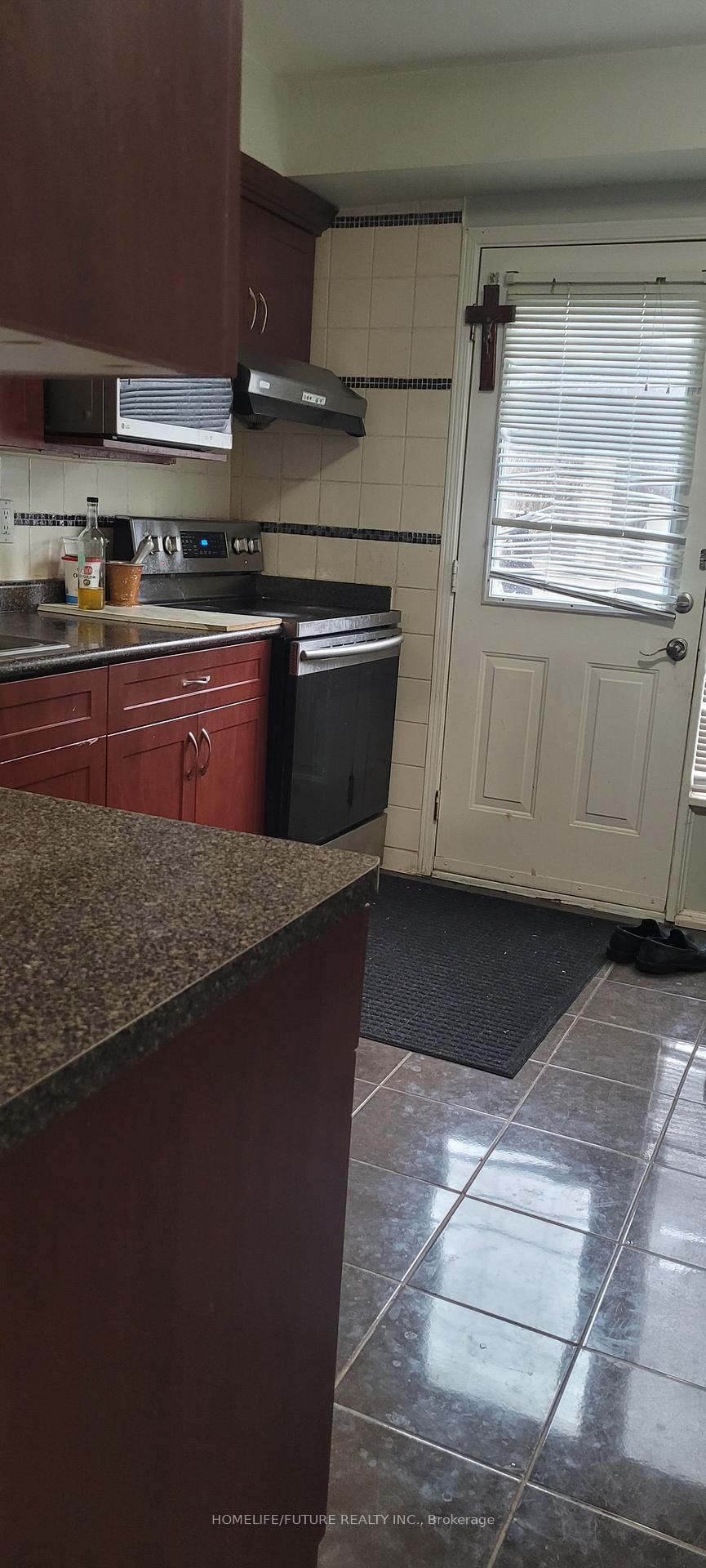 Photo 3 of 9474 Sheppard Avenue E, Scarborough, Rouge — HOMEH