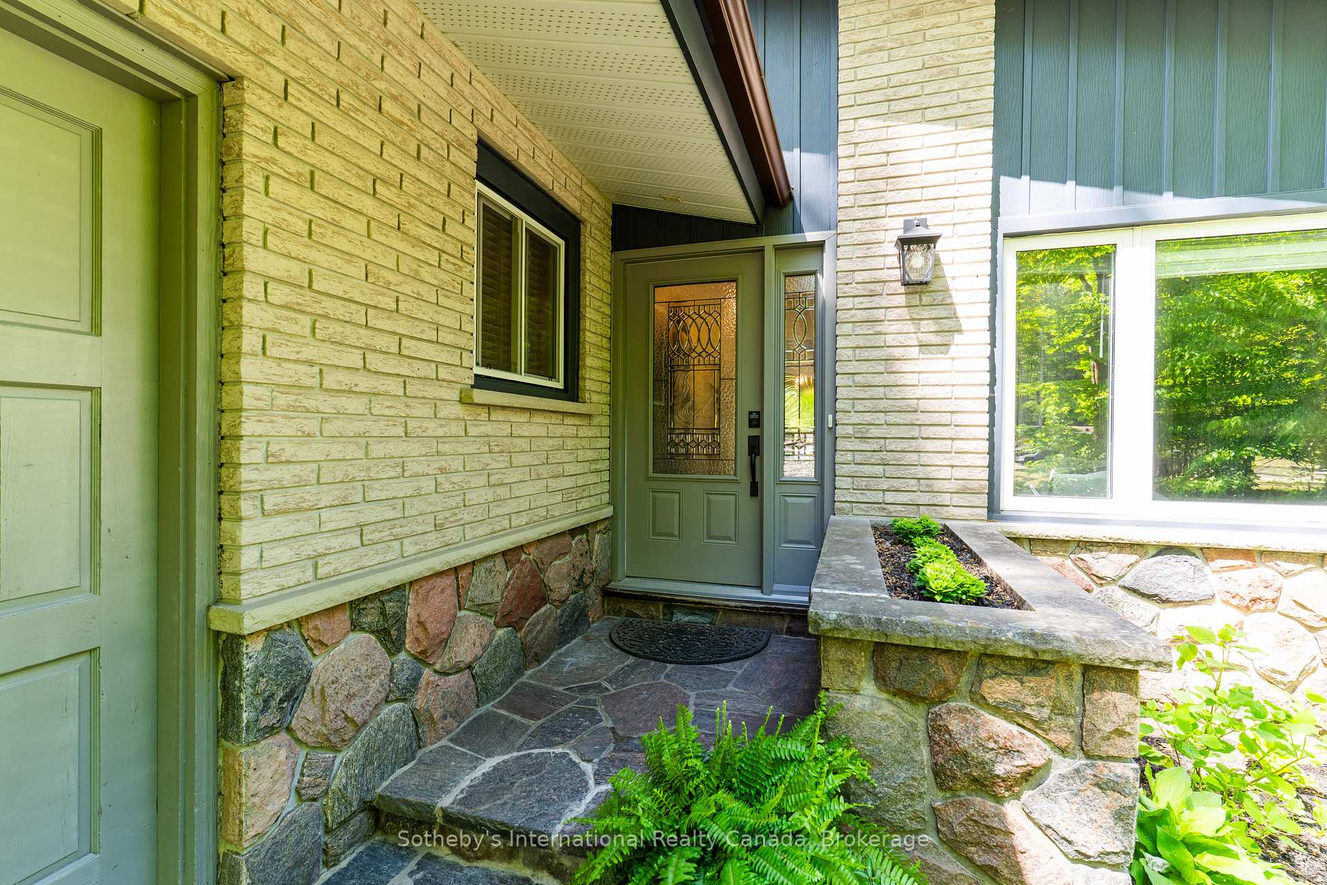 Photo 9 of 180 Clairmont Road, Gravenhurst, Muskoka (S) — HOMEH