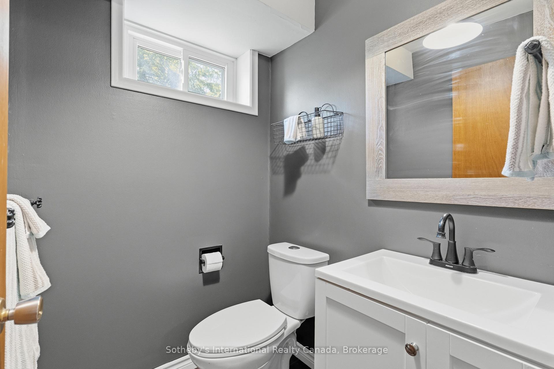Photo 35 of 180 Clairmont Road, Gravenhurst, Muskoka (S) — HOMEH