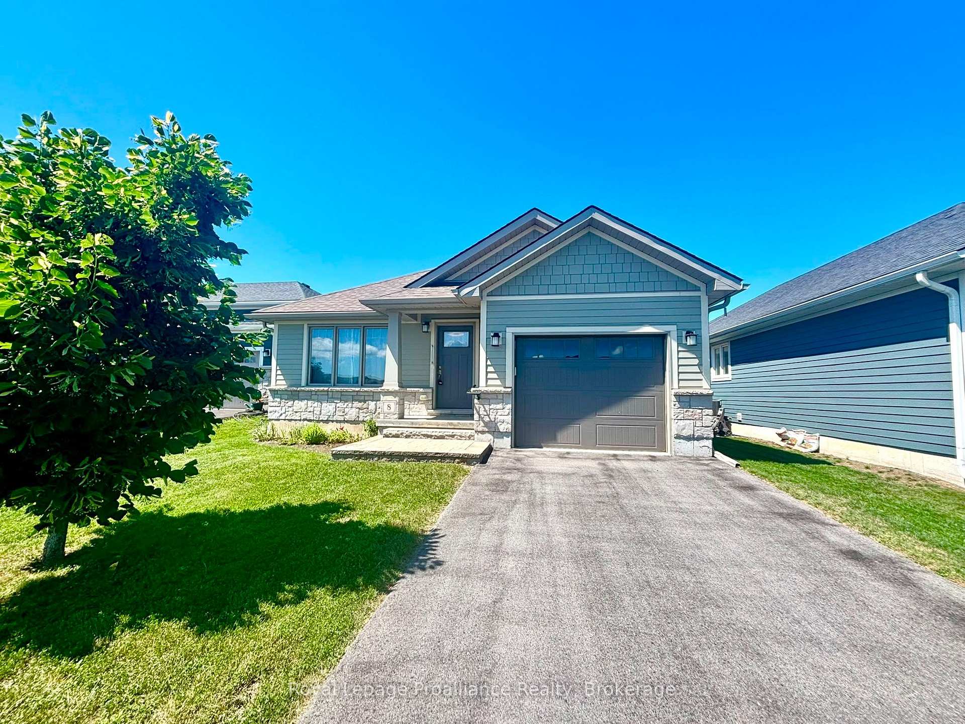 Photo 2 of 8 Tessa Boulevard, Belleville, Belleville Ward — HOMEH