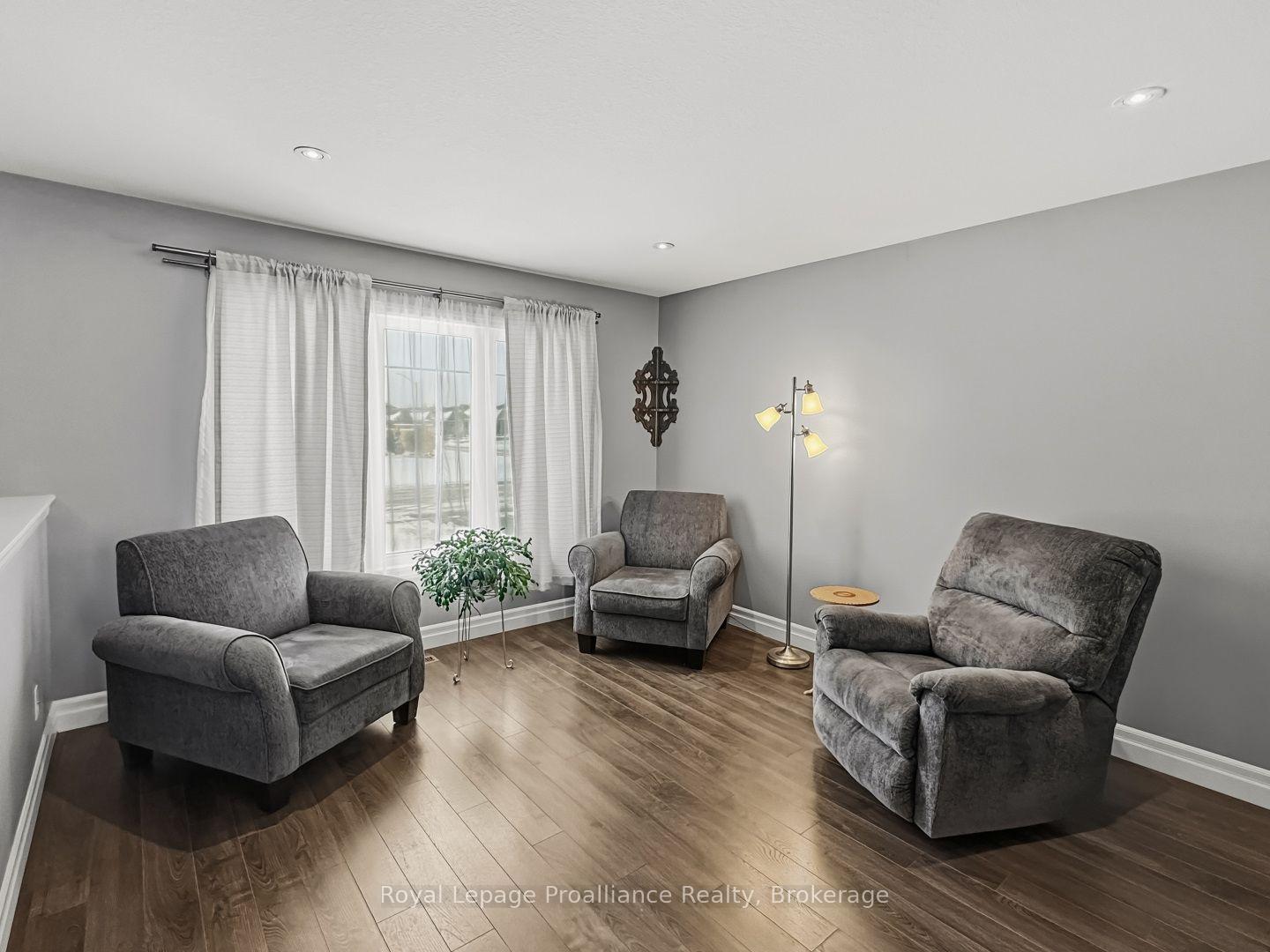 Photo 7 of 8 Tessa Boulevard, Belleville, Belleville Ward — HOMEH