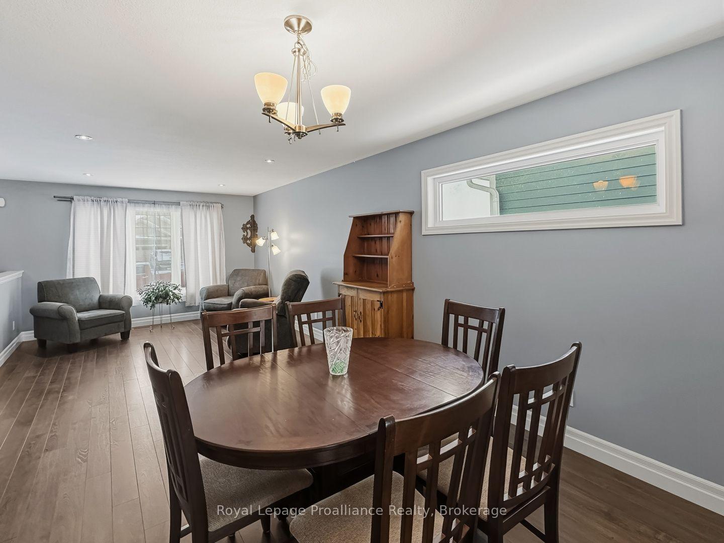 Photo 9 of 8 Tessa Boulevard, Belleville, Belleville Ward — HOMEH