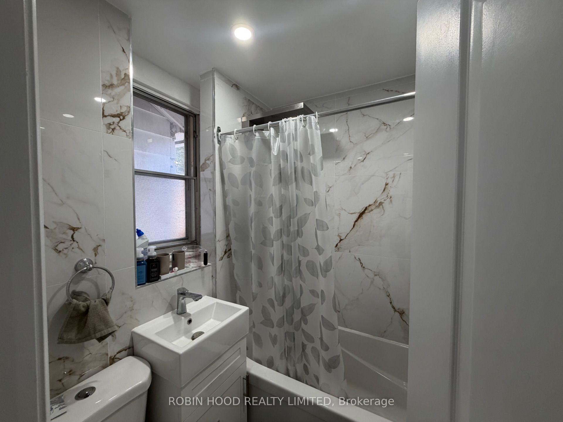 Photo 12 of 329 O'Connor Drive, Toronto, East York — HOMEH