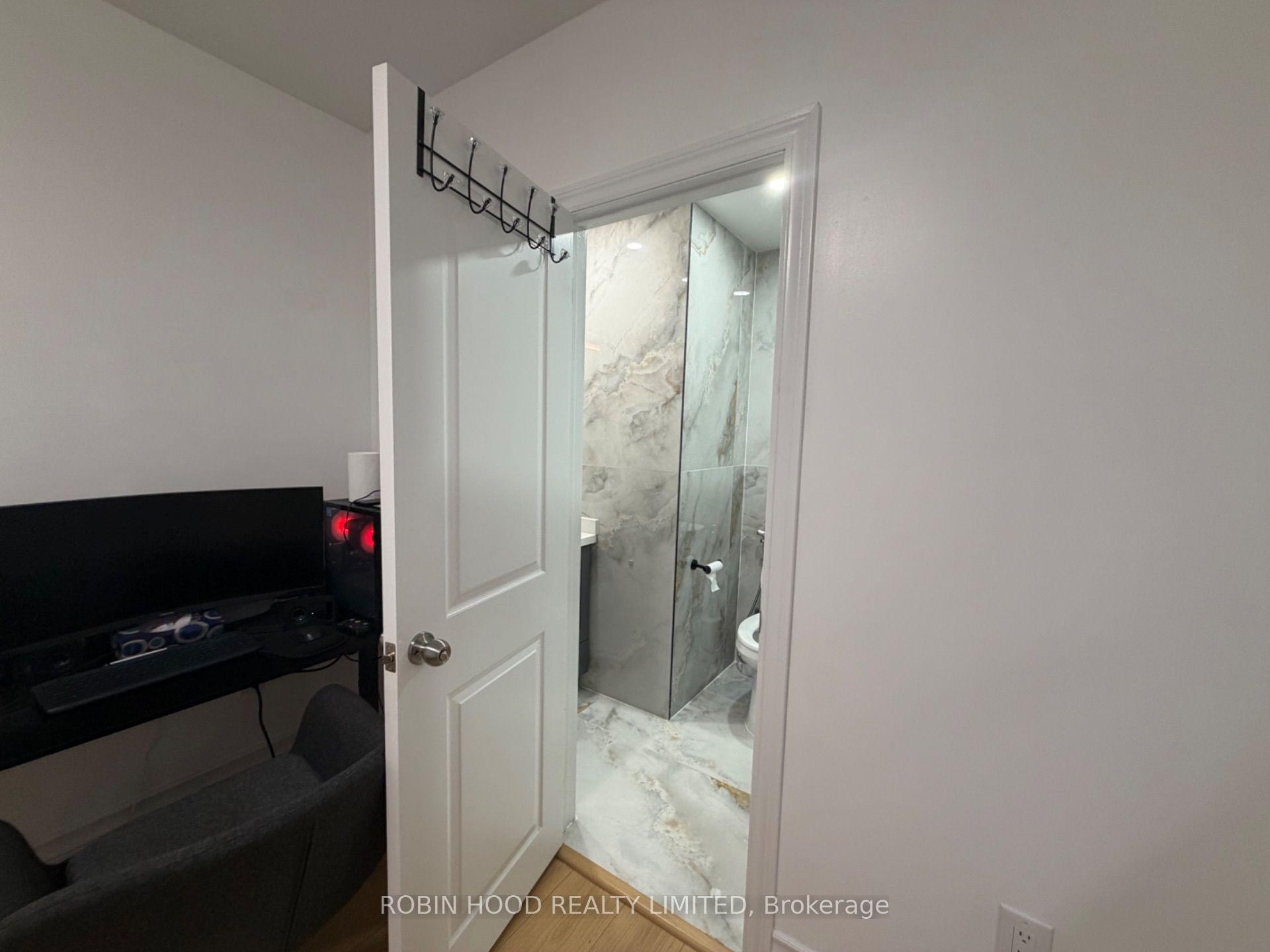 Photo 15 of 329 O'Connor Drive, Toronto, East York — HOMEH