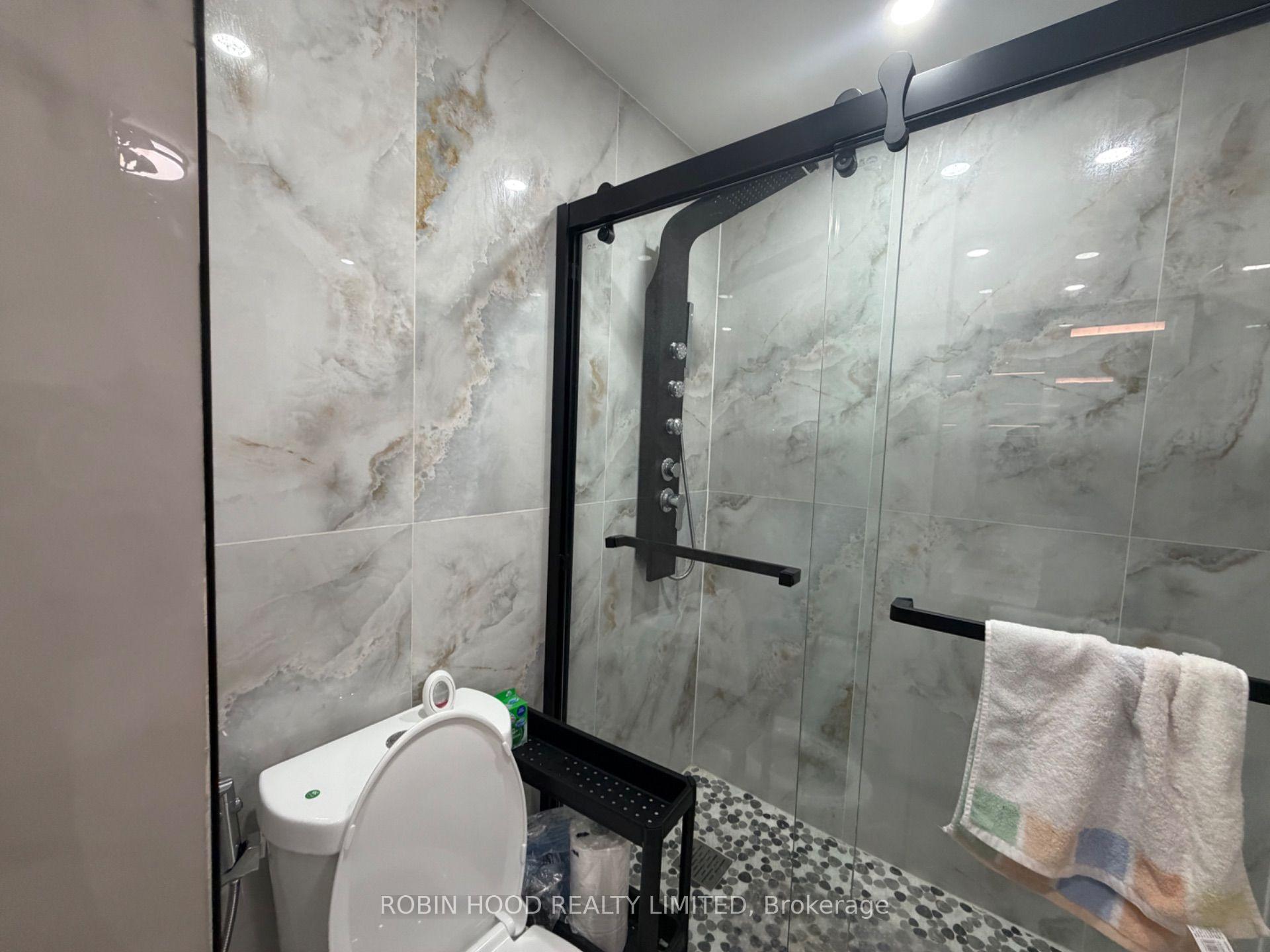 Photo 17 of 329 O'Connor Drive, Toronto, East York — HOMEH