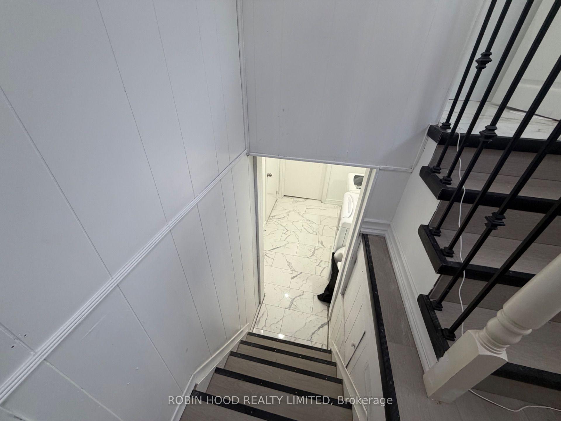 Photo 20 of 329 O'Connor Drive, Toronto, East York — HOMEH