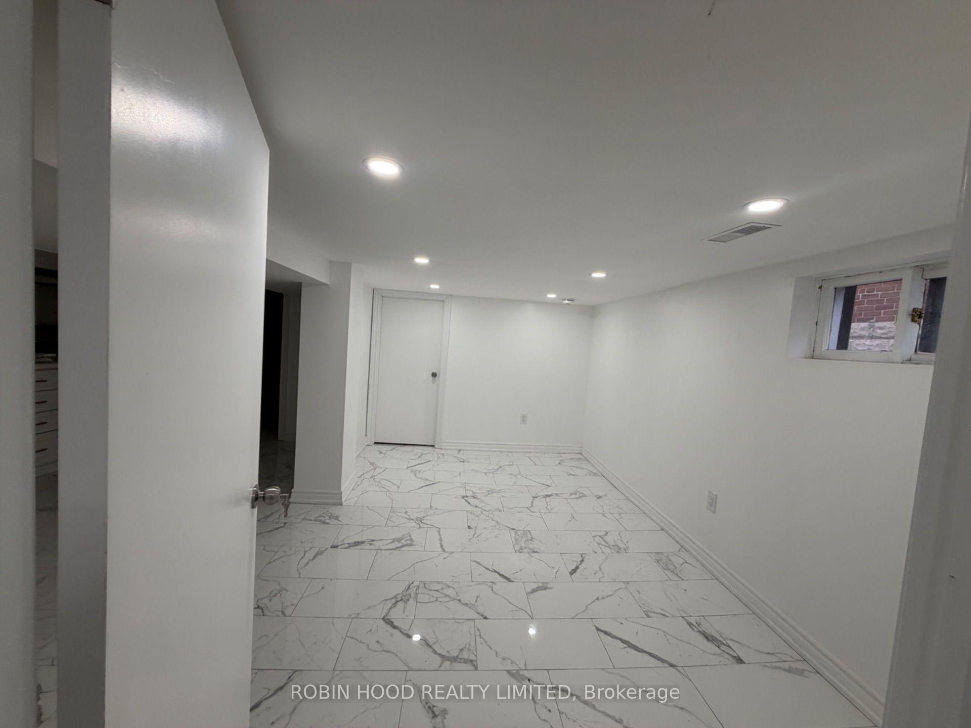 Photo 25 of 329 O'Connor Drive, Toronto, East York — HOMEH