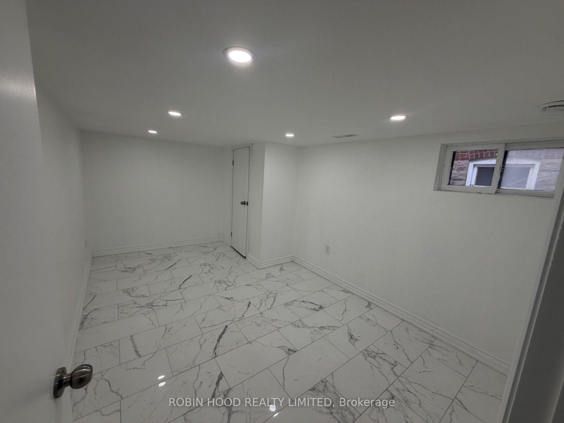 Photo 29 of 329 O'Connor Drive, Toronto, East York — HOMEH