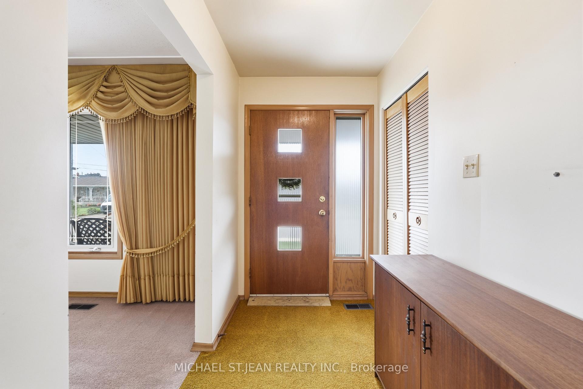 Photo 7 of 7 Duchess Court, Hamilton, Kentley — HOMEH