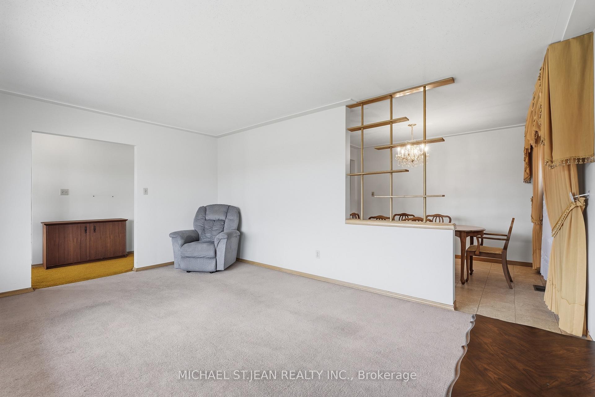 Photo 10 of 7 Duchess Court, Hamilton, Kentley — HOMEH