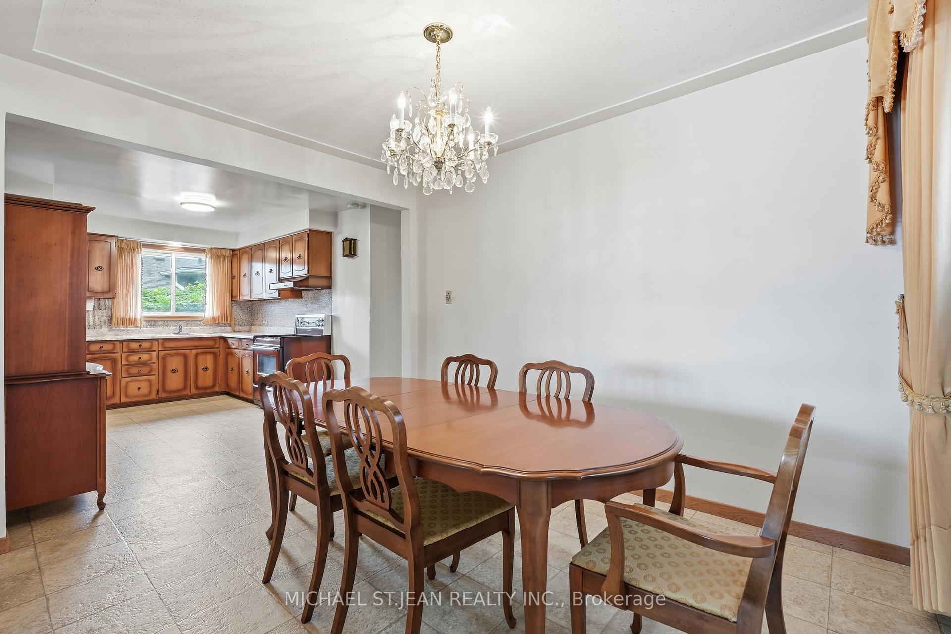 Photo 11 of 7 Duchess Court, Hamilton, Kentley — HOMEH