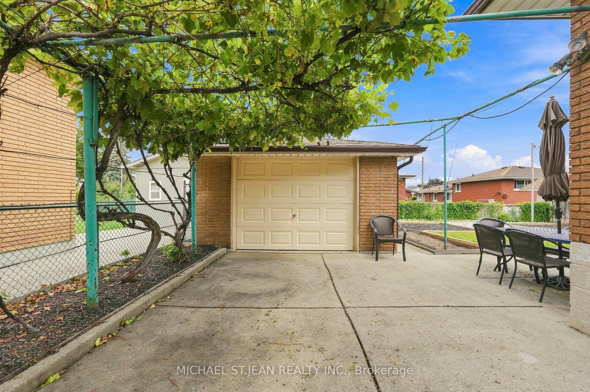Photo 41 of 7 Duchess Court, Hamilton, Kentley — HOMEH